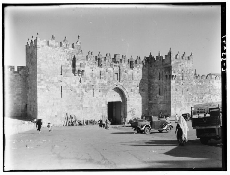 Bab Al-Amud (Damascus Gate), first half of the 20th century
